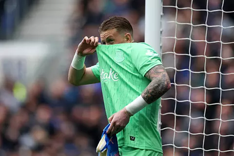 خلف ديفيد سيمان.. رقم قياسي لبيكفورد في الدوري الإنجليزي أمام كريستال بالاس